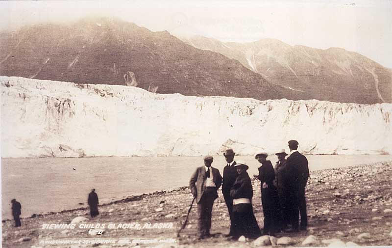 Childs Glacier tourists